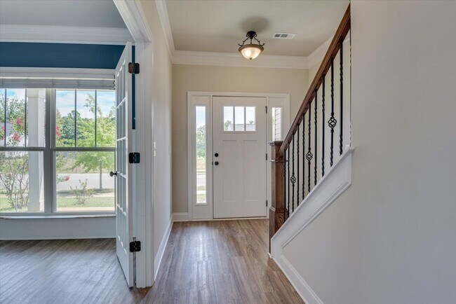 Building Photo - 1232 Gregory Landing Dr