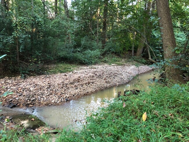 Building Photo - 516 Brent Rd