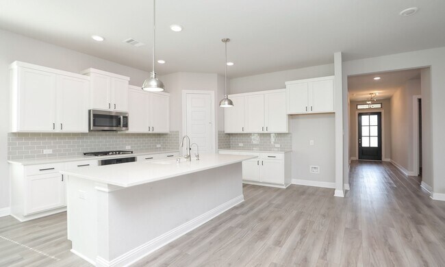 Building Photo - 15106 Armadillo Lookout Trail