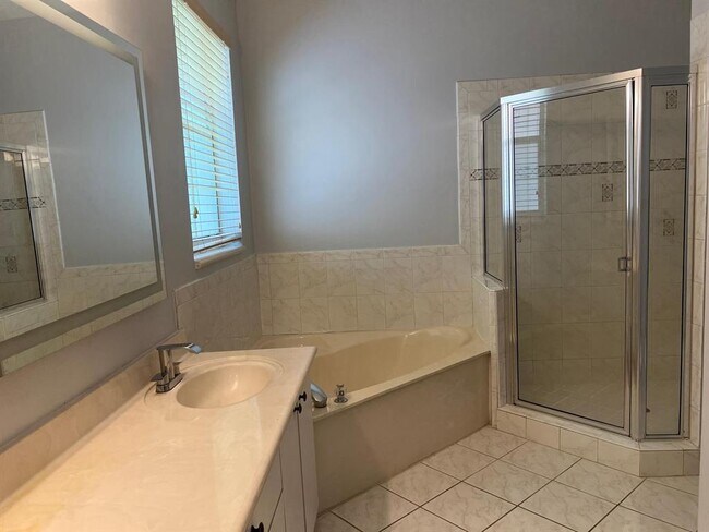 Building Photo - 2758 SW 129th Terrace