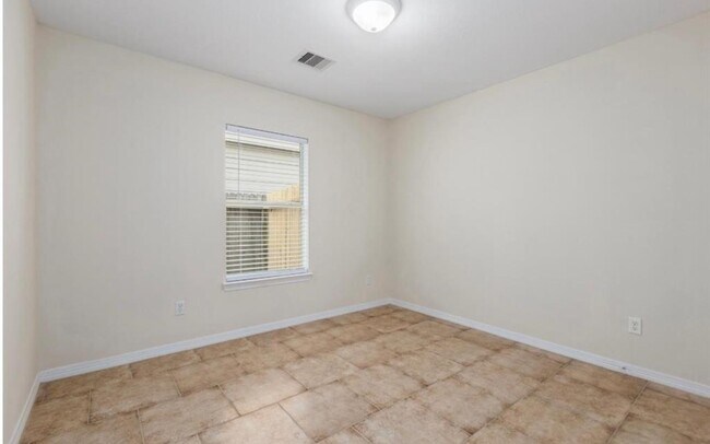 Building Photo - 18922 Wellock Ln