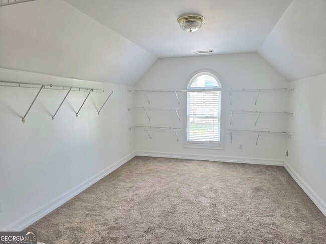 Building Photo - 3385 Wellbrook Dr