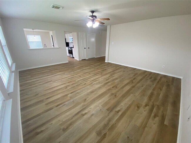 Building Photo - 5638 Sequin Dr