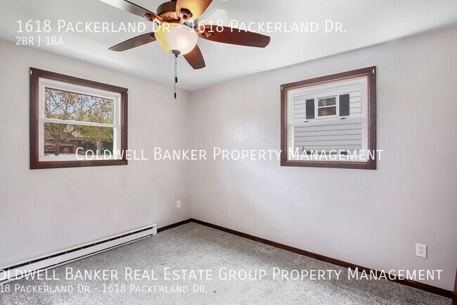 Building Photo - 1618 Packerland Dr