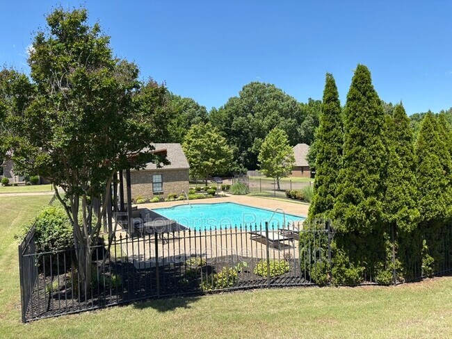 Building Photo - 6153 Lubiani Valley Dr