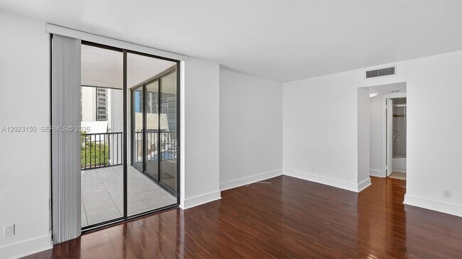 Building Photo - 20335 W Country Club Dr