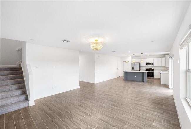 Building Photo - 6338 Windwood Wy