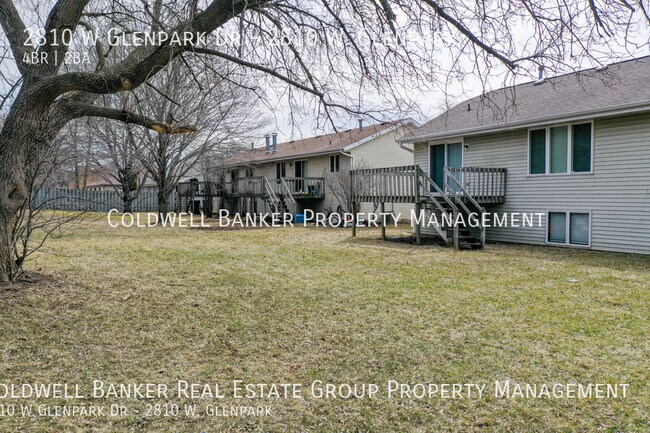 Building Photo - 2810 W Glenpark Dr