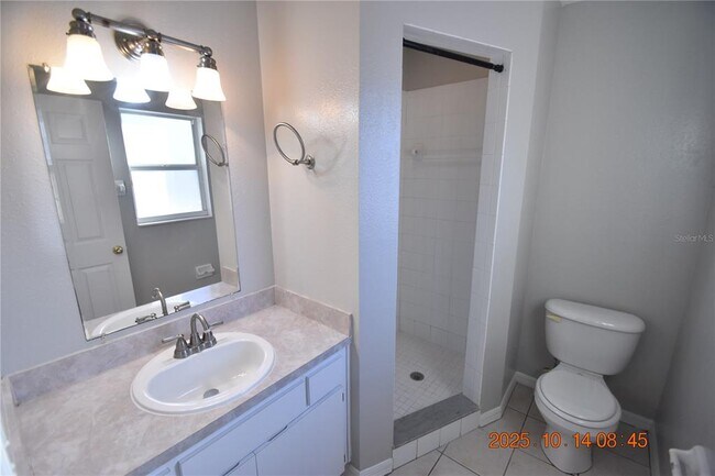 Building Photo - 9414 N 22nd St