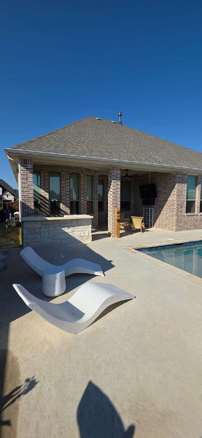 Building Photo - COMING SEPTEMBER - Spectacular Mansfield Retreat with Pool & Outdoor Kitchen!