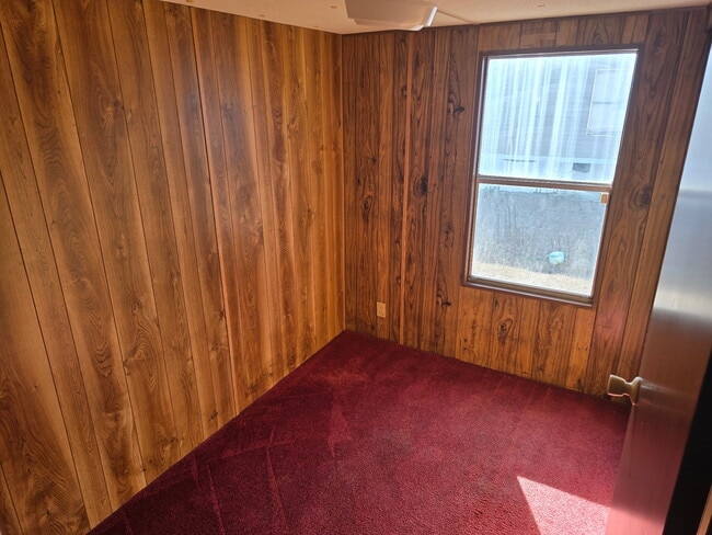 Building Photo - 472 Ruben Wells Rd