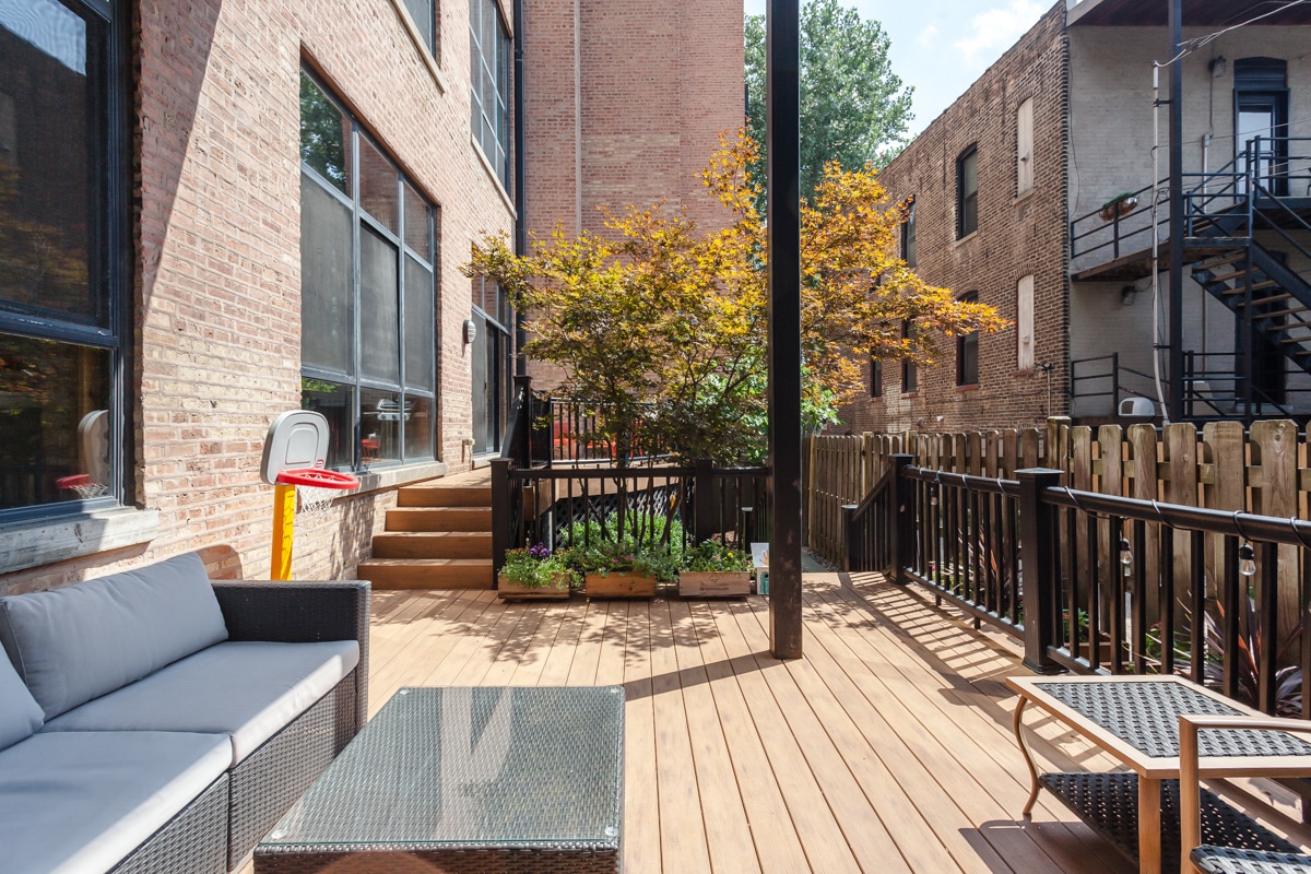 Building Photo - 1750 N Wolcott Ave