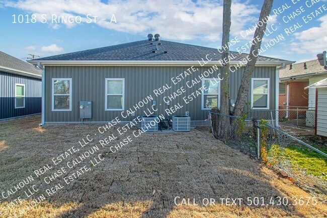 Building Photo - 1018 S Ringo St