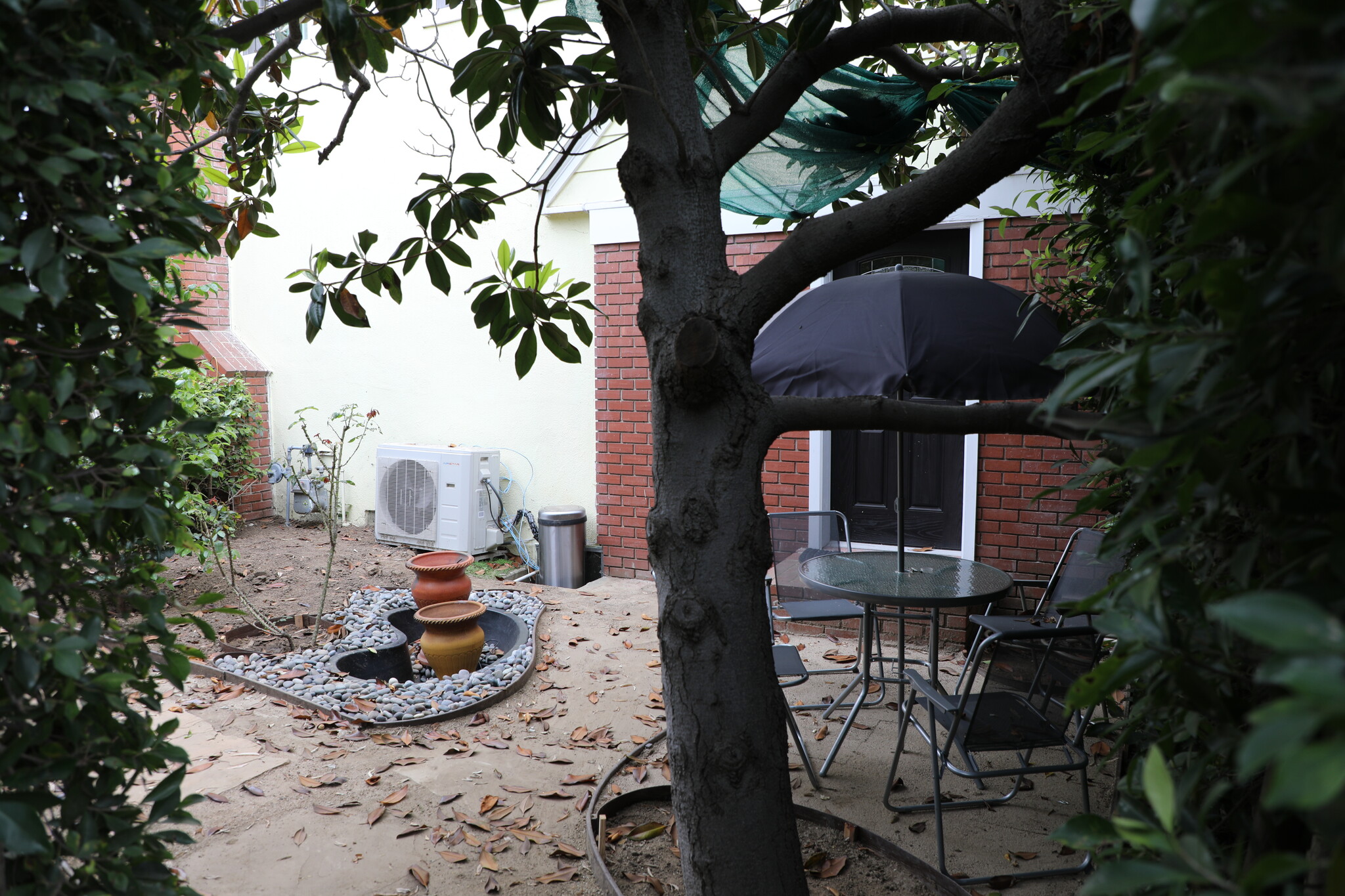 Building Photo - 6742 Bedford Ave