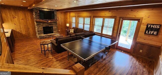 Building Photo - 101 Hothouse Dr