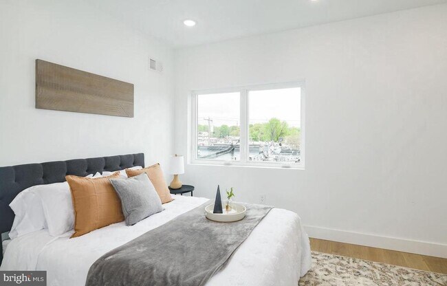 Building Photo - 3957 Wyalusing Ave