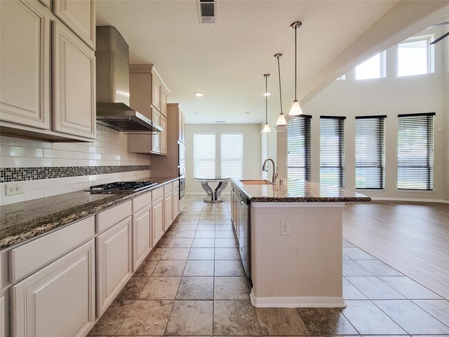 Building Photo - 2611 Yaletzi Ln