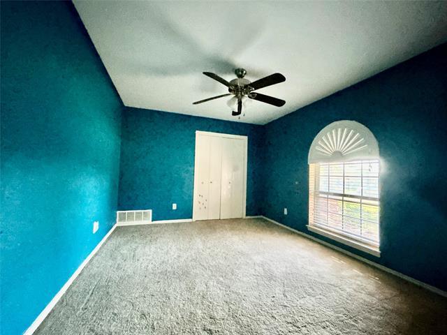 Building Photo - 6010 Fawn Valley Ln