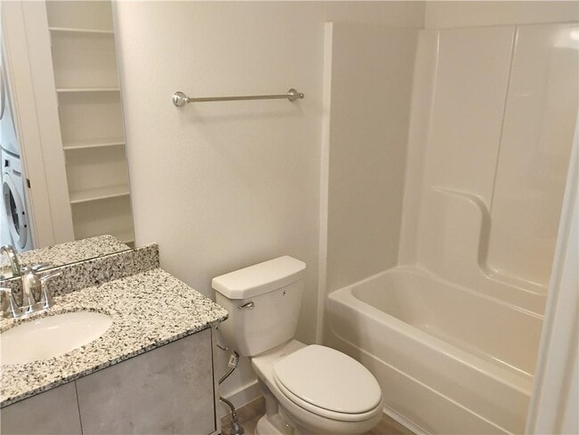 Building Photo - 951 Reading RR Ln