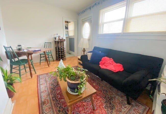 Building Photo - Italian Estates Property Management