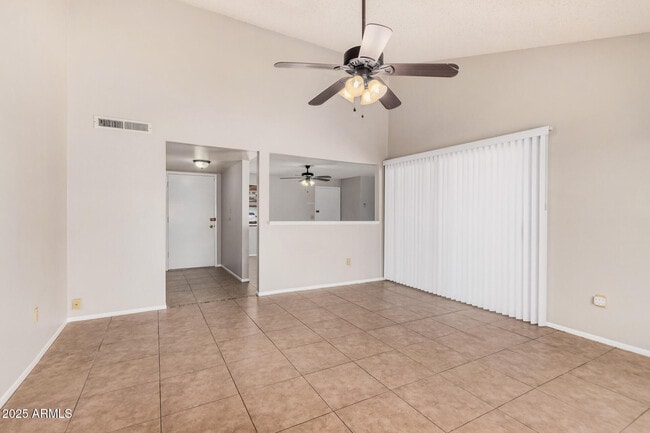 Building Photo - 5505 W Sunnyslope Ln