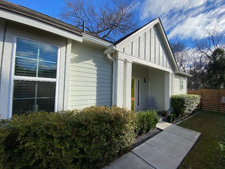 Building Photo - 2700 Francisco St