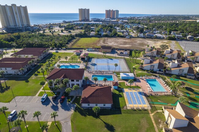 Building Photo - 17462 Front Beach Rd