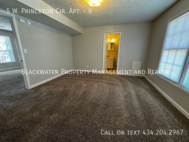 Building Photo - 5 W Princeton Cir Cir