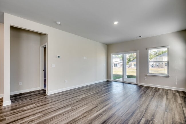 Building Photo - 2312 Cooper Creek Loop
