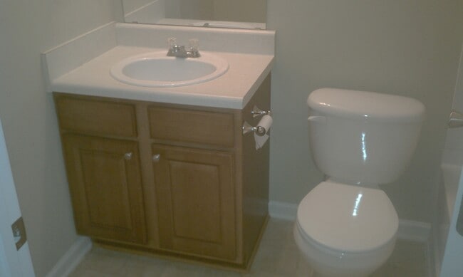 Building Photo - 5616 Union Pointe Dr