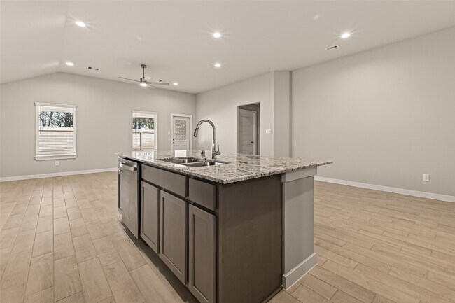 Building Photo - 15710 Telge Rdg Ln