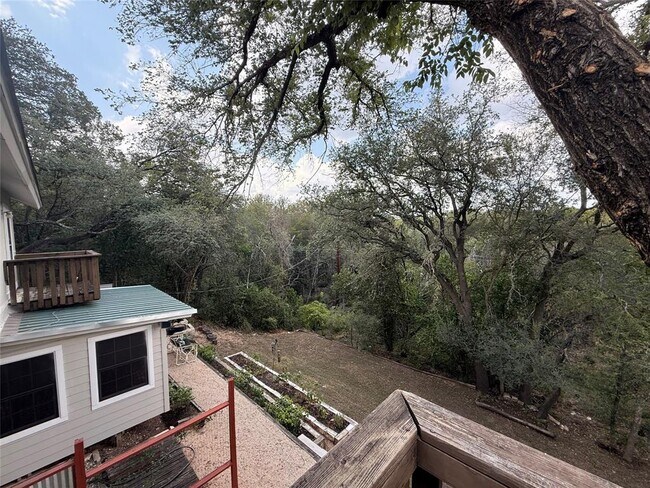 Building Photo - 812 Ramble Ln