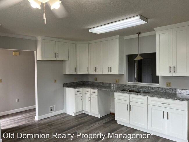 Building Photo - 2 br, 2 bath House - 5B Angler Landing