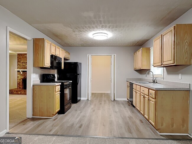Building Photo - 6471 Chickasaw Dr