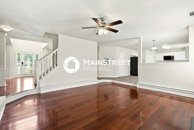 Building Photo - 4 Bedroom Pet-Friendly Home in ELLENWOOD, GA with Main Street Renewal