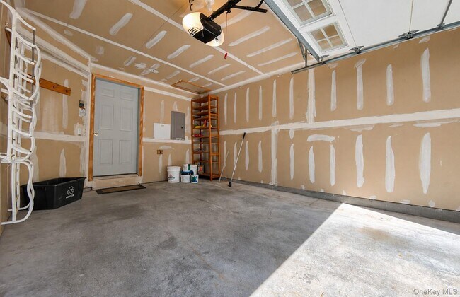 Building Photo - 212 Viewpoint Terrace