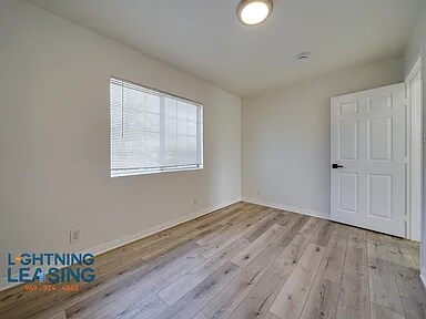 Building Photo - 2134 Cloverdale Ave