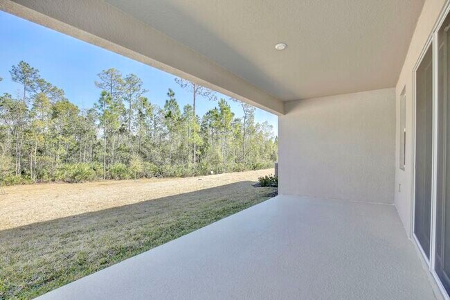 Building Photo - Thoughtfully Designed 4/3 Home with Premium Upgrades and 2 Car Garage! Available Now!