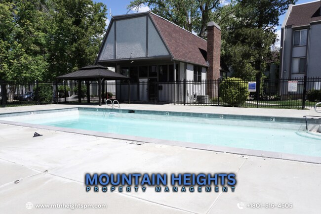 Building Photo - 415 E Creekside Cir