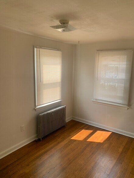 Building Photo - 59 Fairview Rd