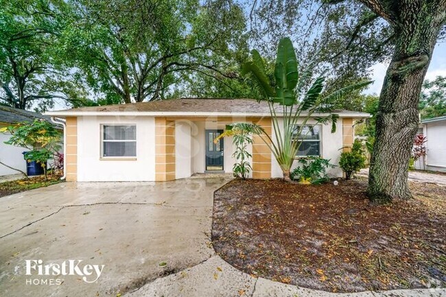 Building Photo - 812 W Sligh Ave