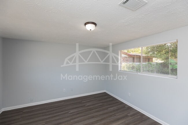 Building Photo - 4452 Bedivere Rd