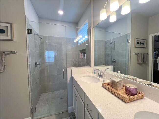 Building Photo - 9538 SW 67th Ln