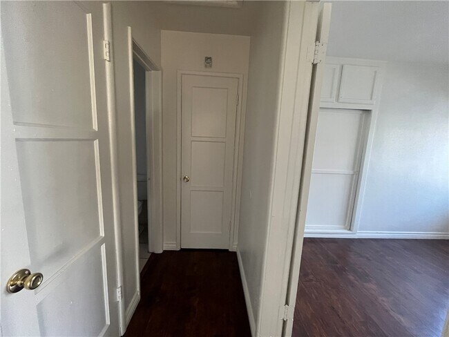 Building Photo - 3855 Locust St