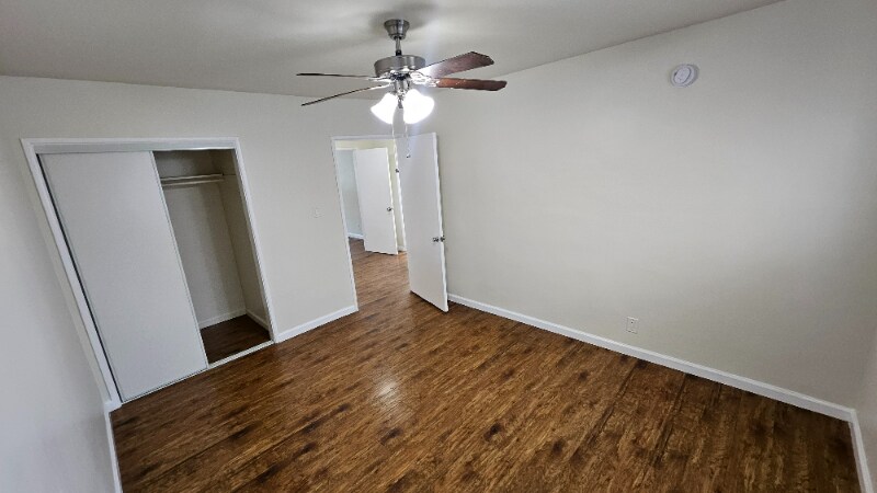 Building Photo - 3021 Carmona Ave