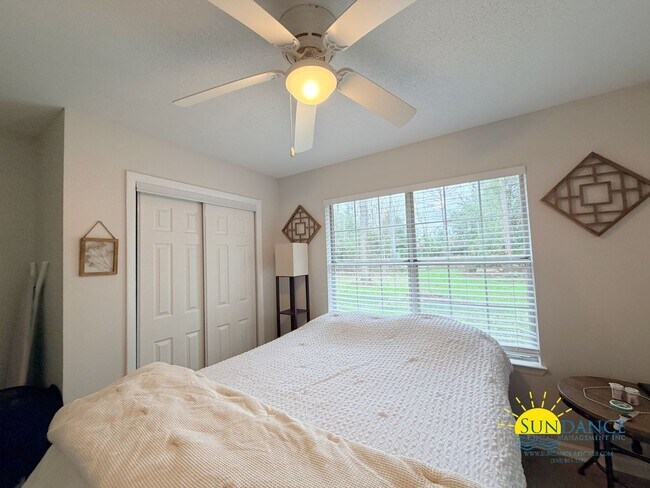 Building Photo - Freshly Painted 3BR Home in Yorktown at Willow Bend – Near Bases!