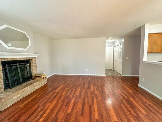 Building Photo - A perfect Highlands Ranch 4-bedroom home