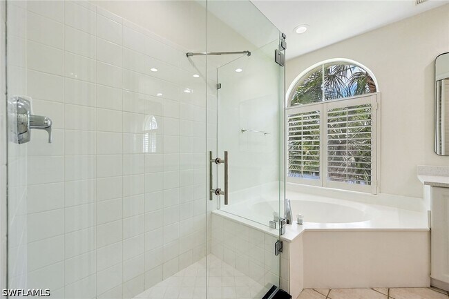 Building Photo - 1580 Clermont Dr