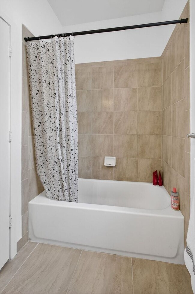 Building Photo - Gated community new construction | 4BR 2.5 Riviera Beach Single Family Home