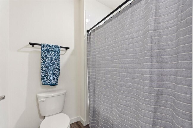 Building Photo - 421 Chayne Pl